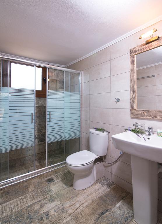 Olive Land Villas Лименария Стая снимка