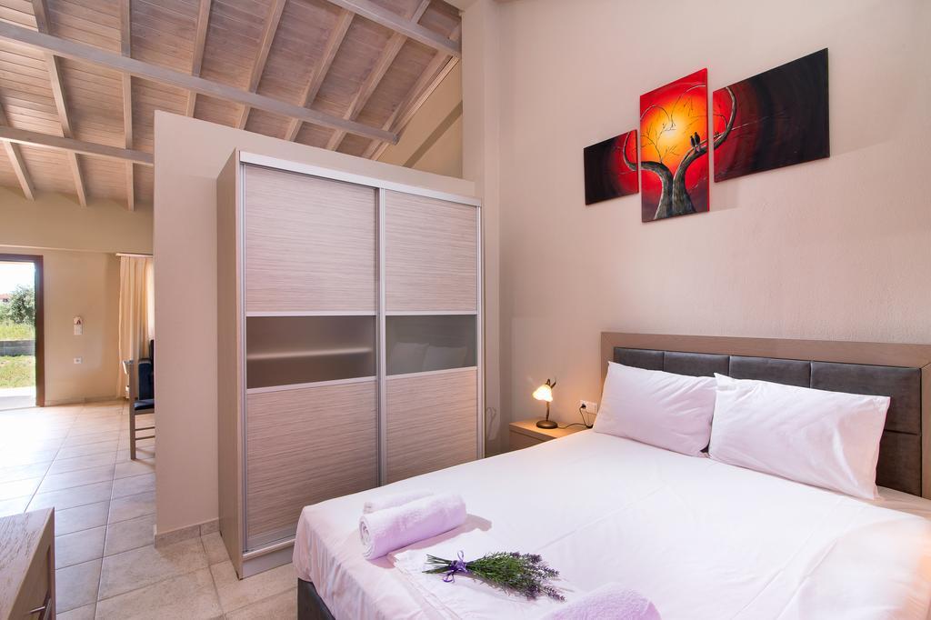 Olive Land Villas Лименария Стая снимка
